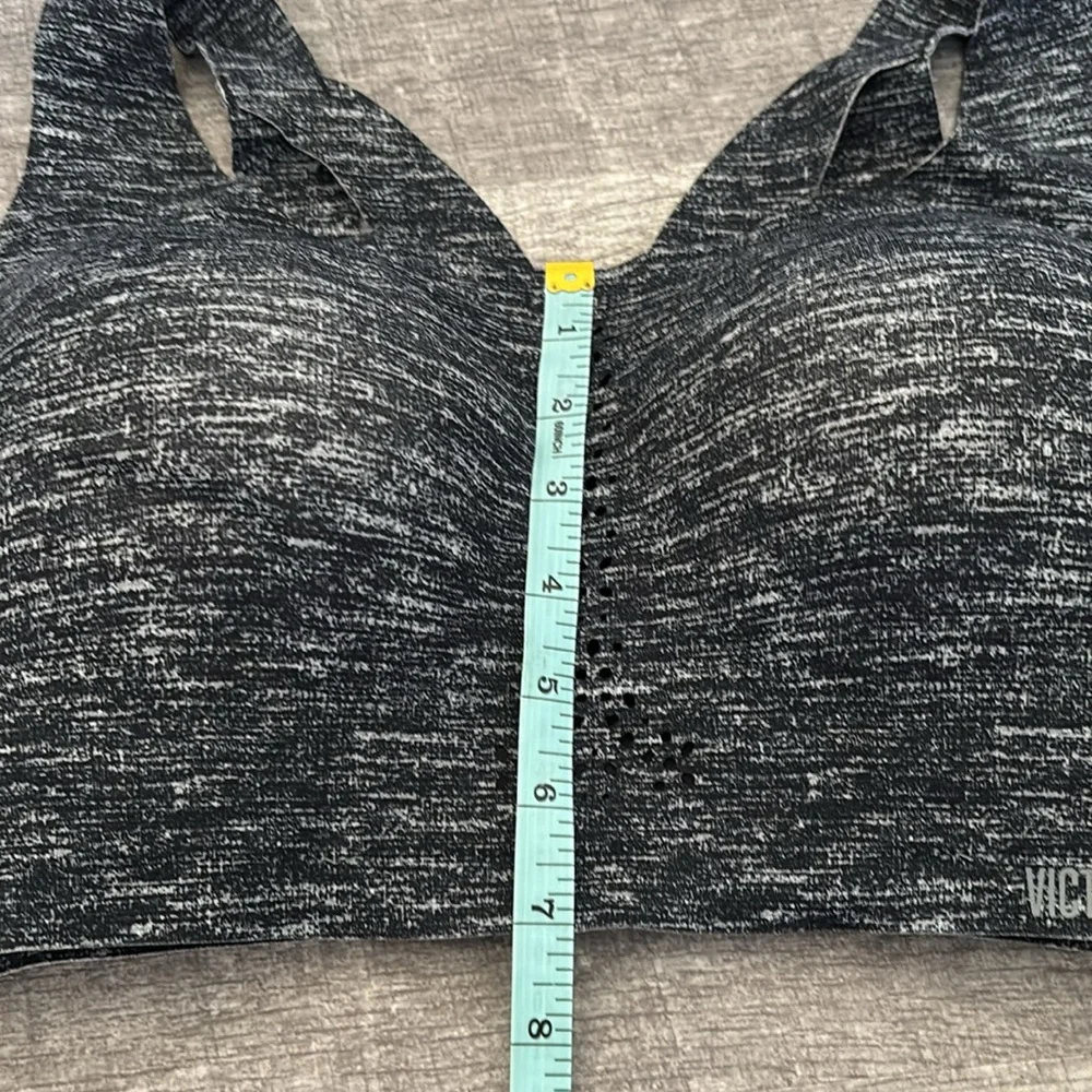 Victoria's Secret Angel Max Sports Bra - Picture 7 of 10